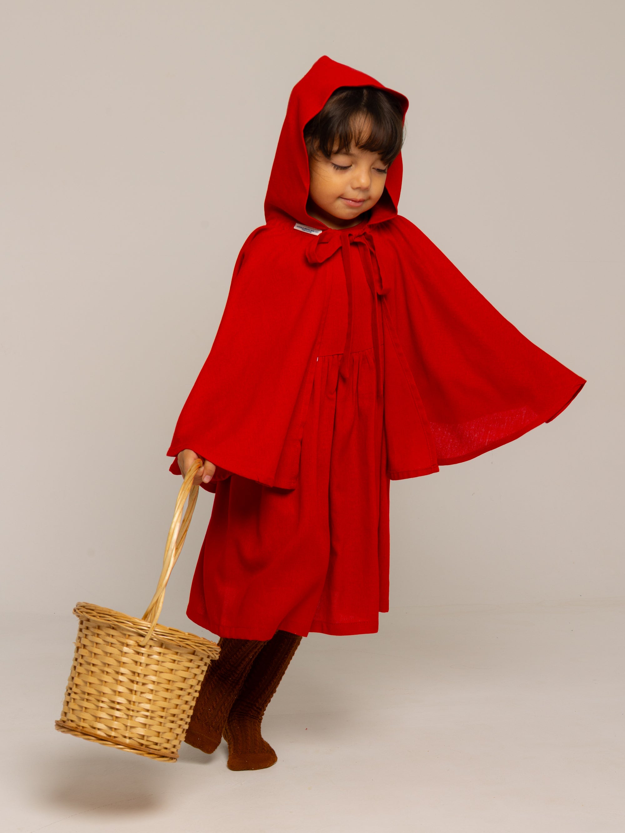 CONJUNTO CAPERUCITA ROJA