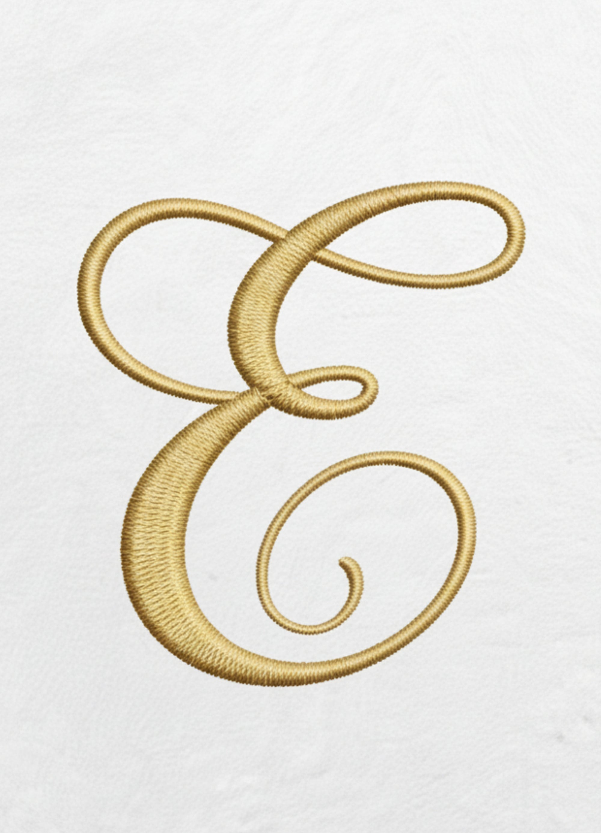 LETRA INICIAL | BORDADA